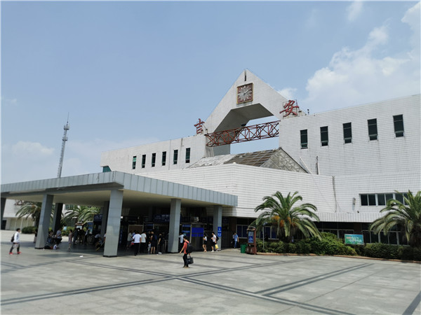 邯鄲到吉安貨運(yùn)專(zhuān)線(xiàn) 上門(mén)接貨+保證+時(shí)效+派送+省錢(qián)