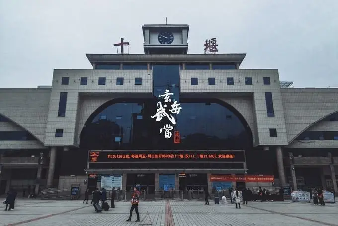 邯鄲到十堰物流公司專線省錢又省心省準(zhǔn)時(shí)送達(dá)時(shí)+效+保+證
